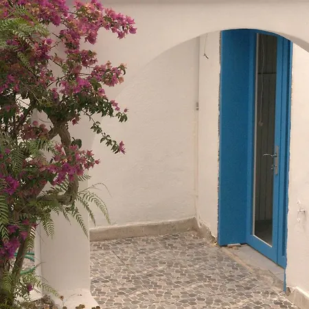Pasalimani Bed and Breakfast 3*
